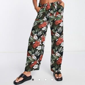 NWT Volcom Coco Ho Pants